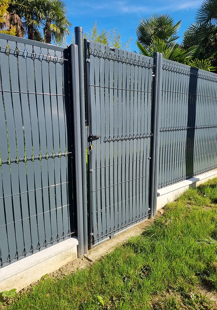 Brise-vue aluminium pour panneaux rigides